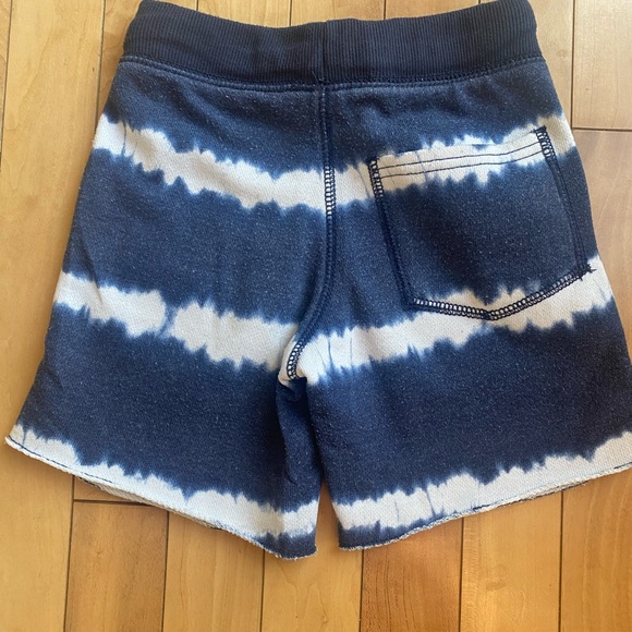 Gymboree shorts 3T - Picture 2 of 6